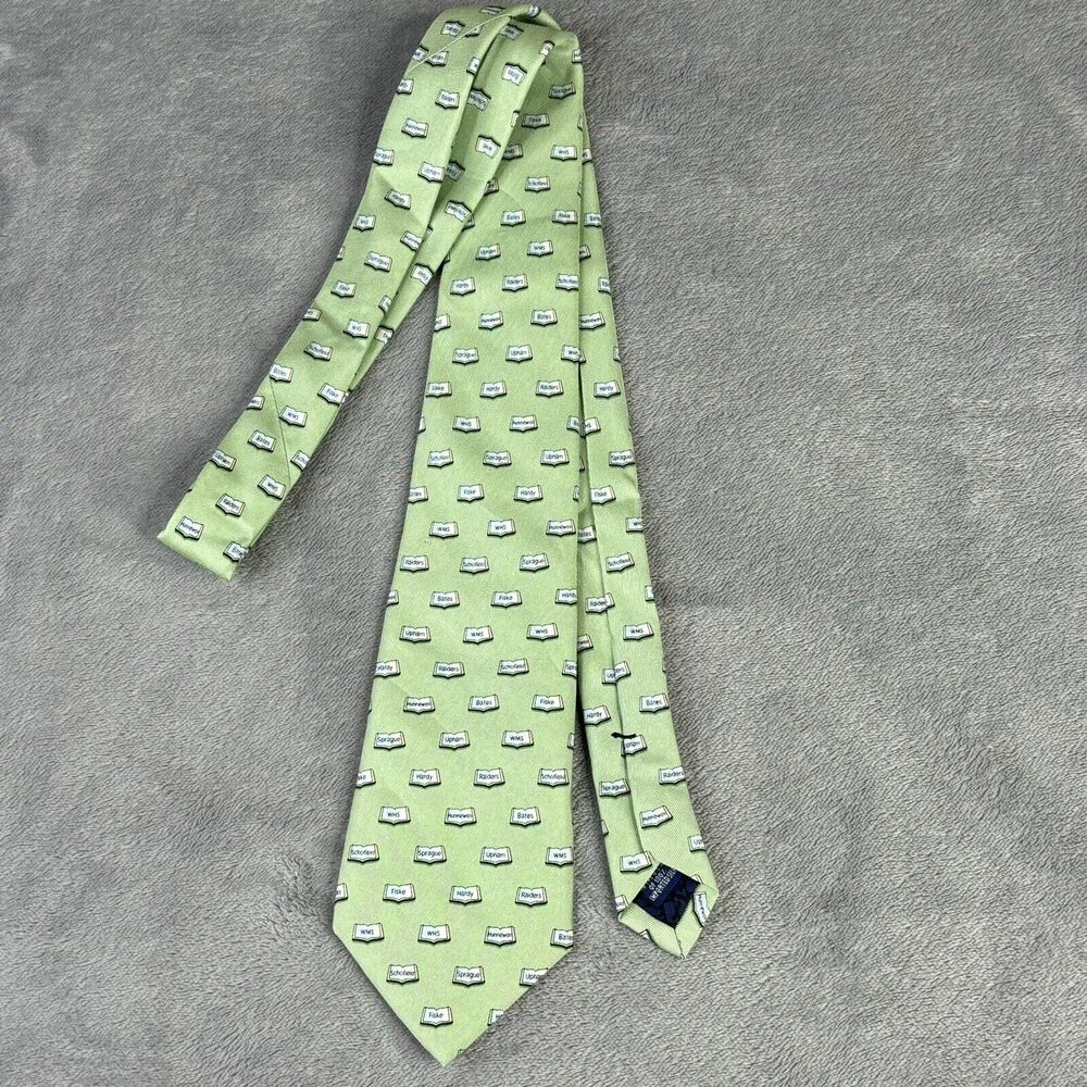 Vineyard Vines Silk Tie Green E.A. Davis Wellesley Books Handmade‎ In The U.S.A.